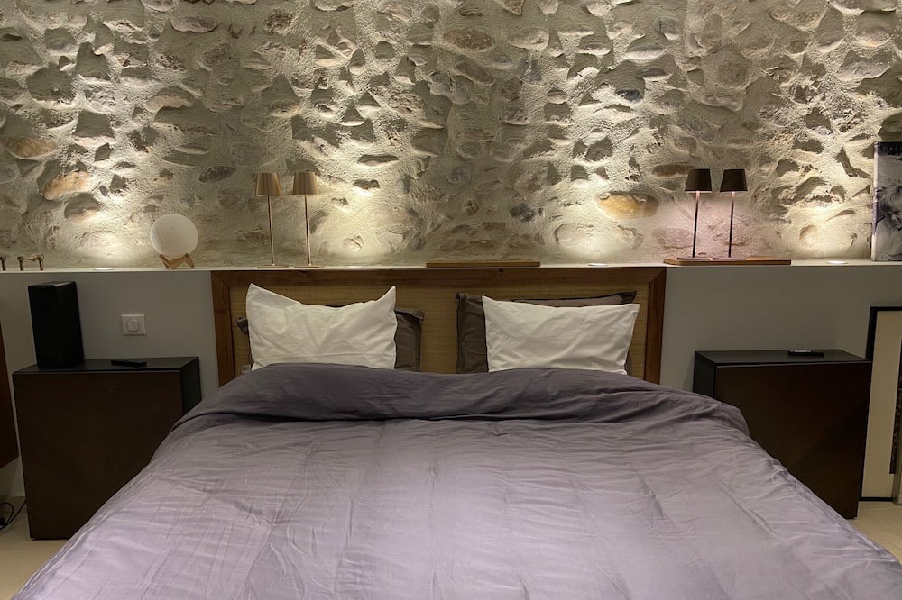 Photo of Bedroom in La Brillanne