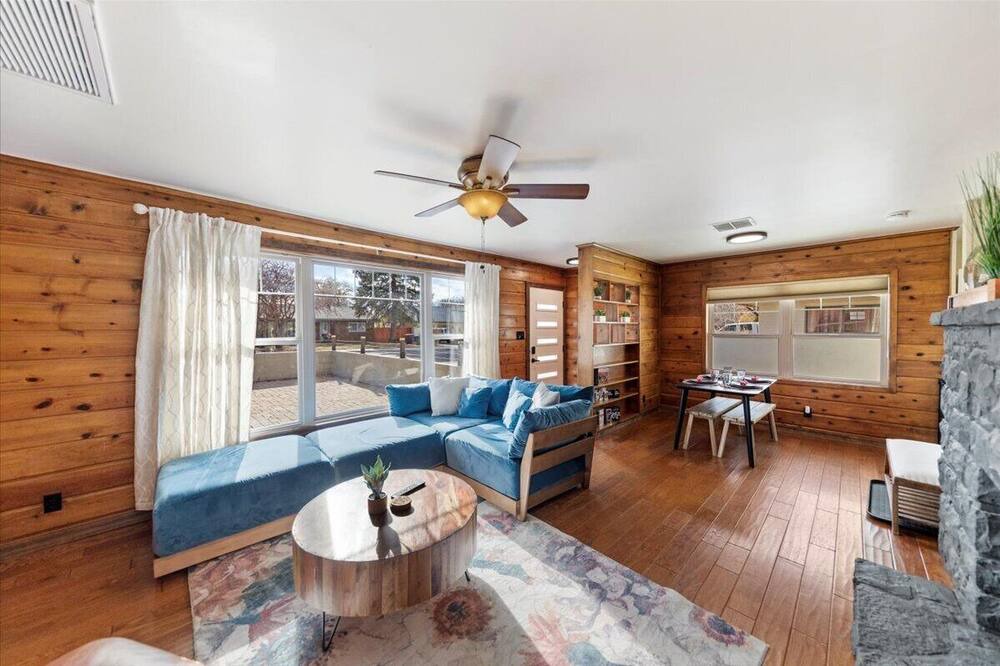 Photo of Livingroom in Flagstaff