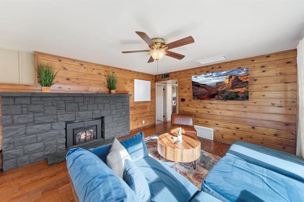 Photo of Livingroom in Flagstaff