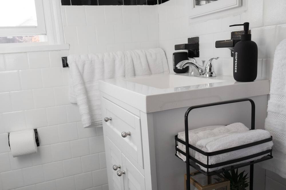 Photo of Bathroom in Hackensack