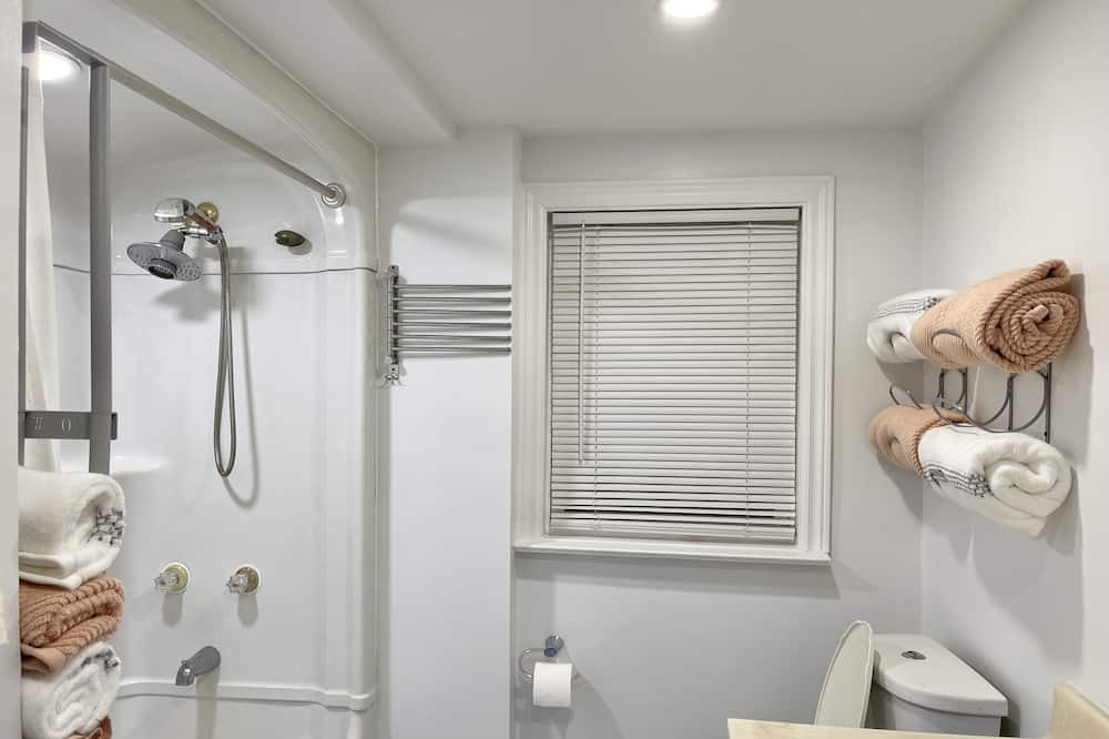 Photo of Bathroom in Innisfil