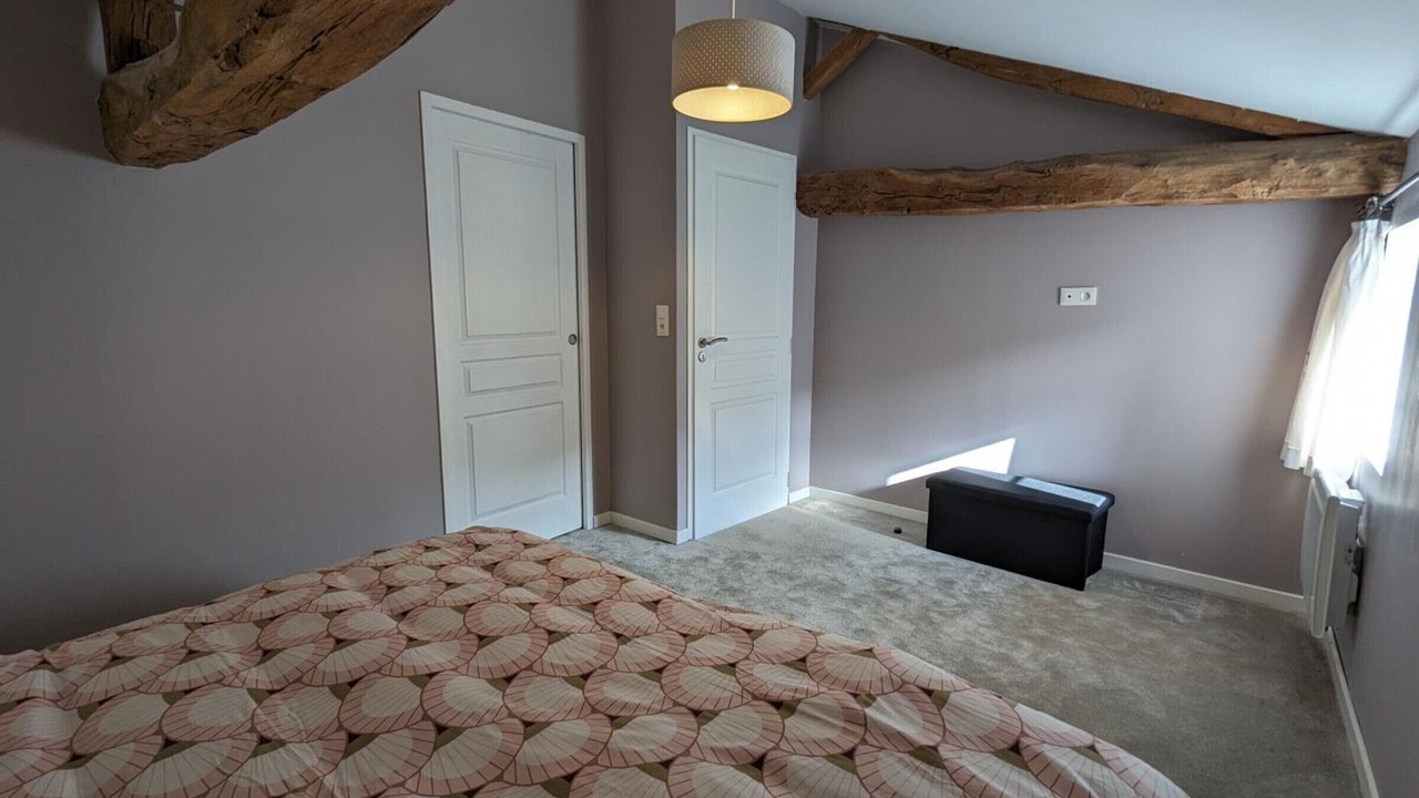 Photo of Others in Esse