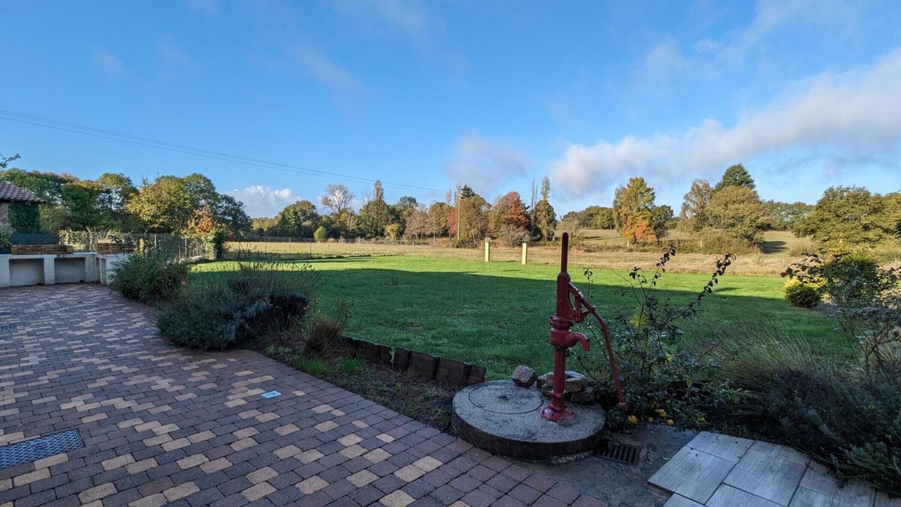 Photo of Outdoor in Esse