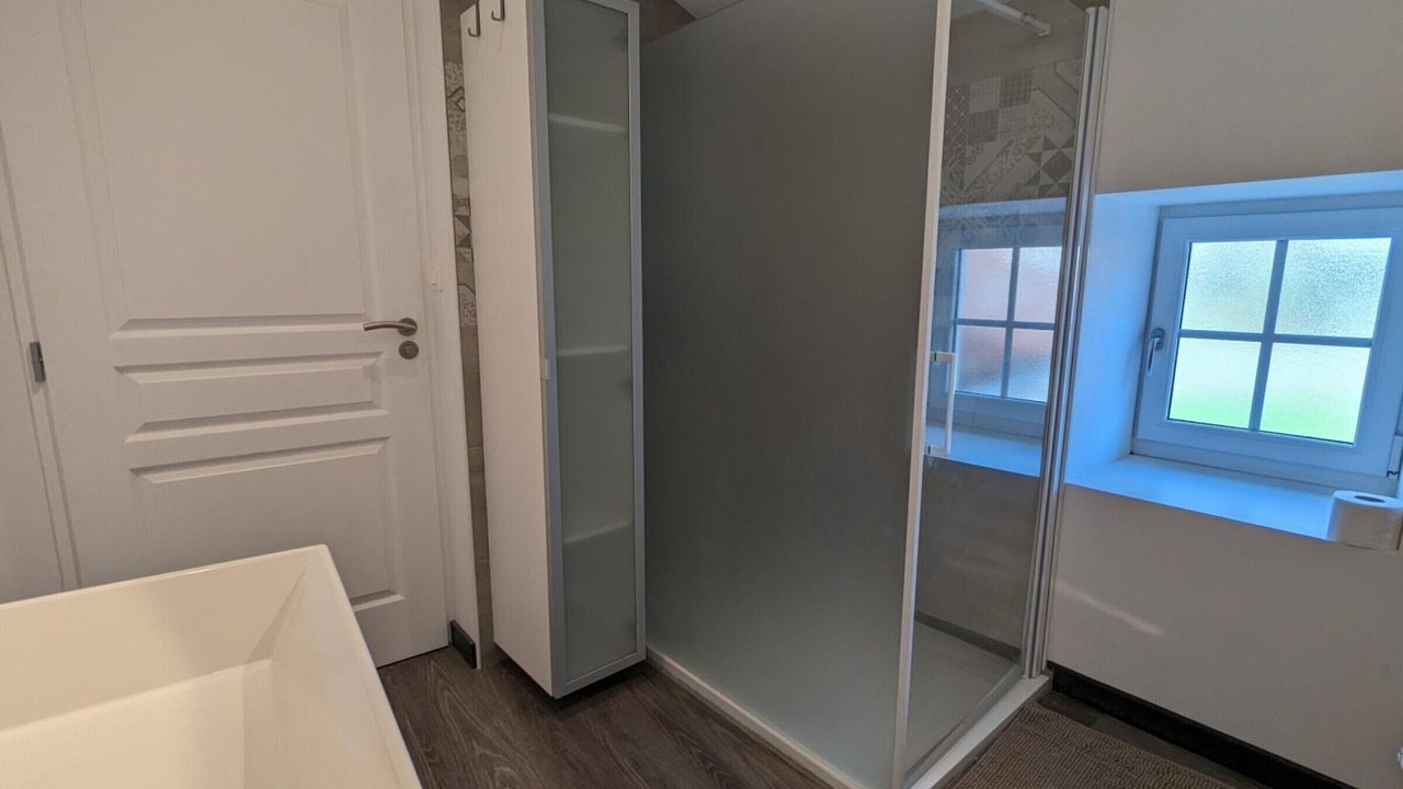 Photo of Others in Esse