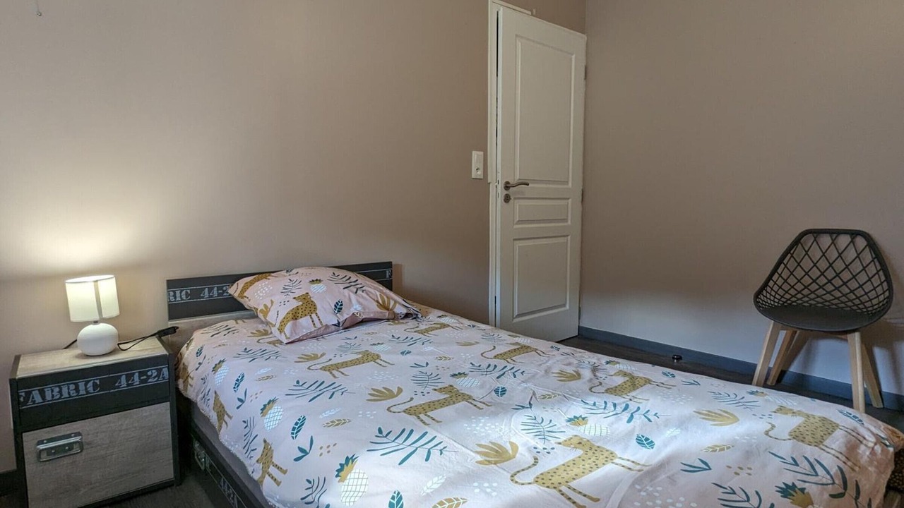 Photo of Others in Esse