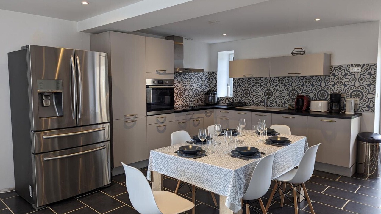 Photo of Others in Esse