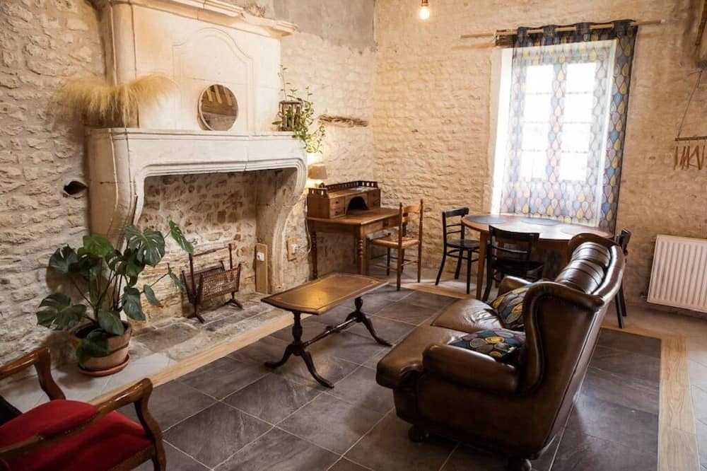 Photo of Others in Montils