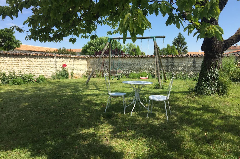 Photo of Outdoor in Montils