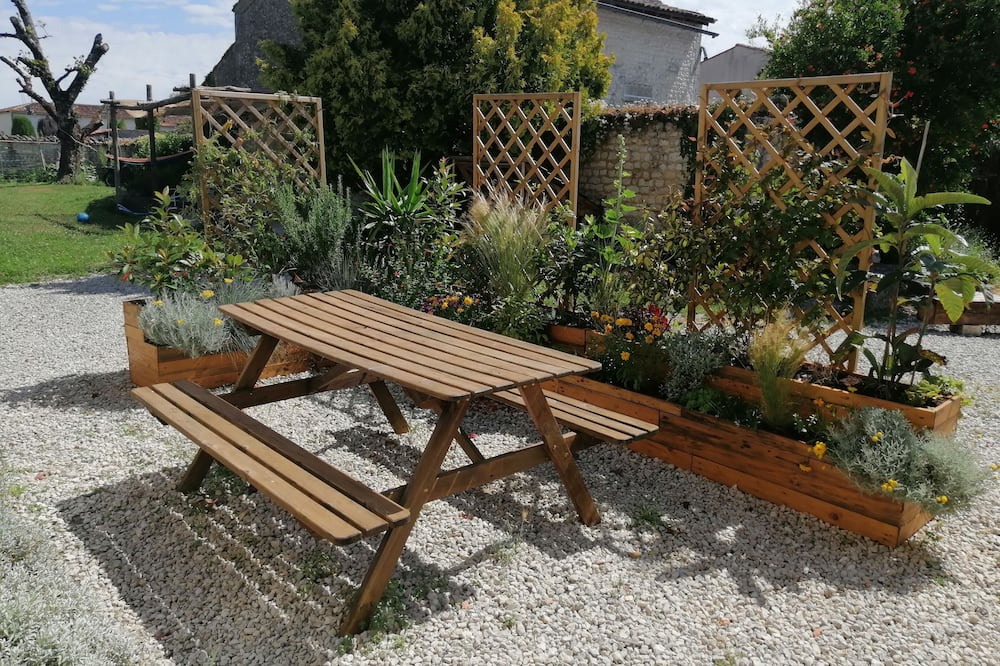 Photo of Outdoor in Montils