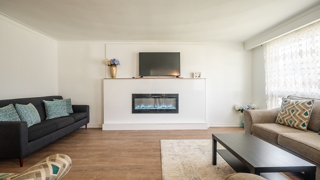 Photo of Livingroom in Aurora