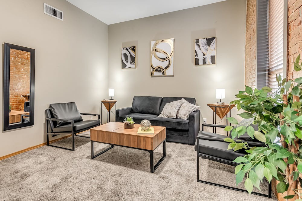 Photo of Livingroom in Bartlesville