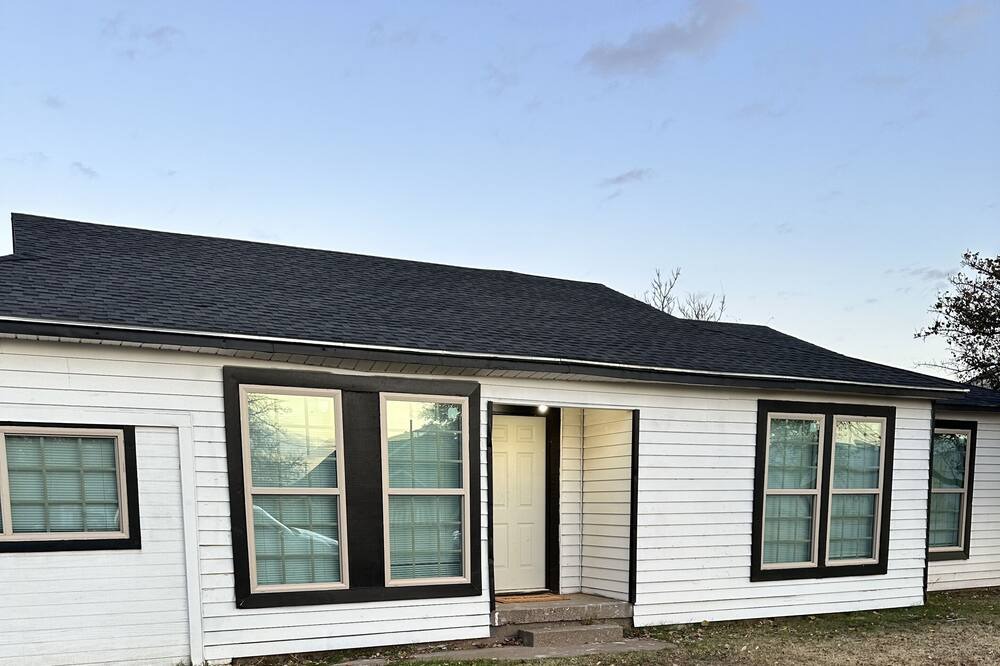 Photo of Outdoor in Plainview