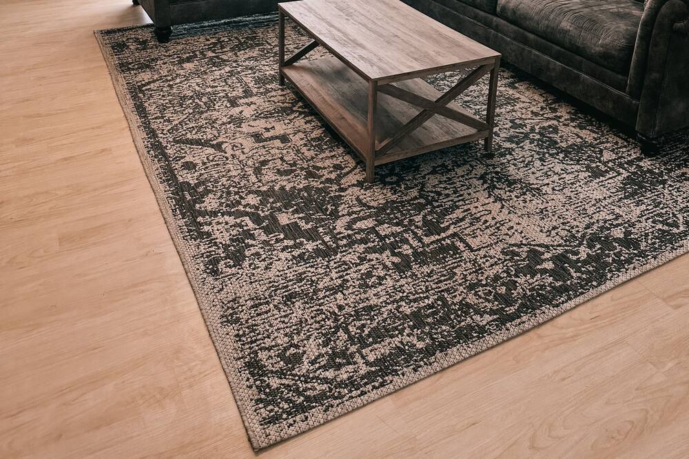 Photo of Livingroom in Plainview