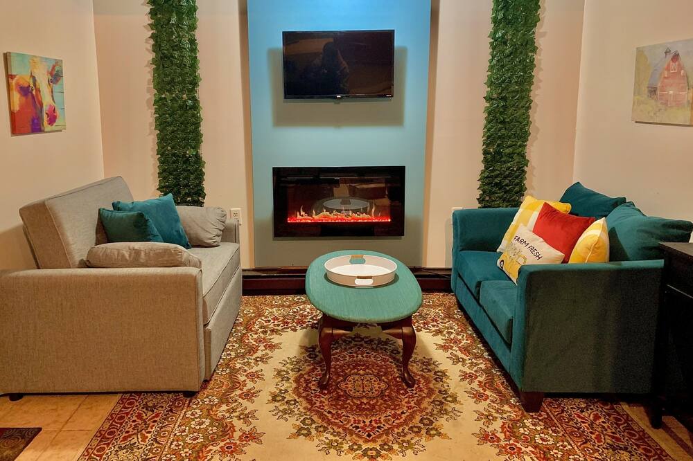 Photo of Livingroom in Shawanese