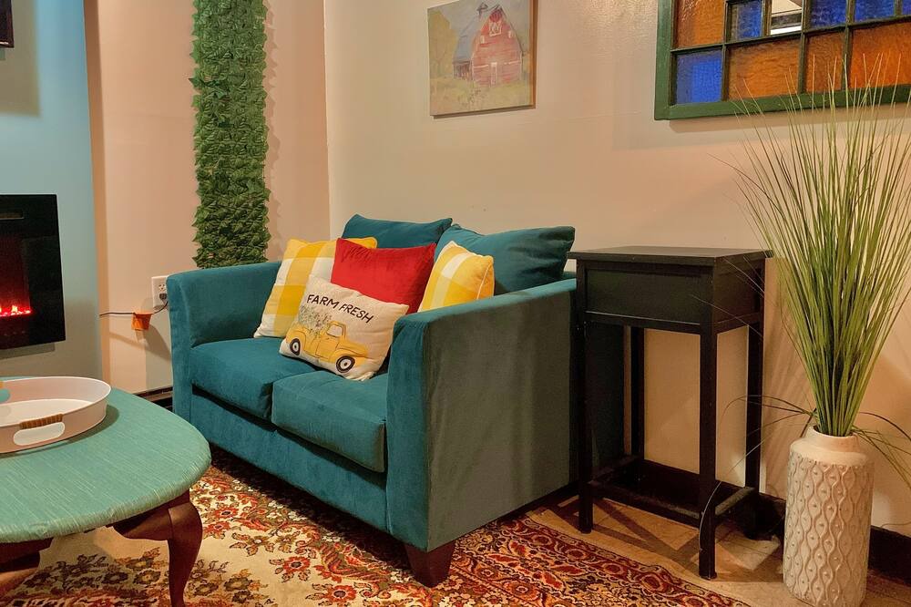 Photo of Livingroom in Shawanese