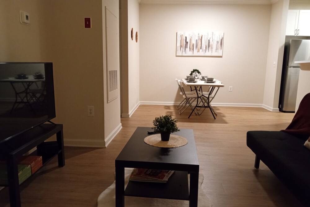 Photo of Livingroom in North Bethesda