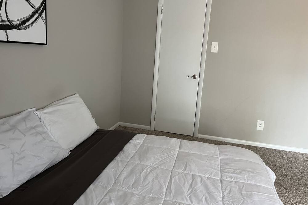 Photo of Bedroom in Gaithersburg
