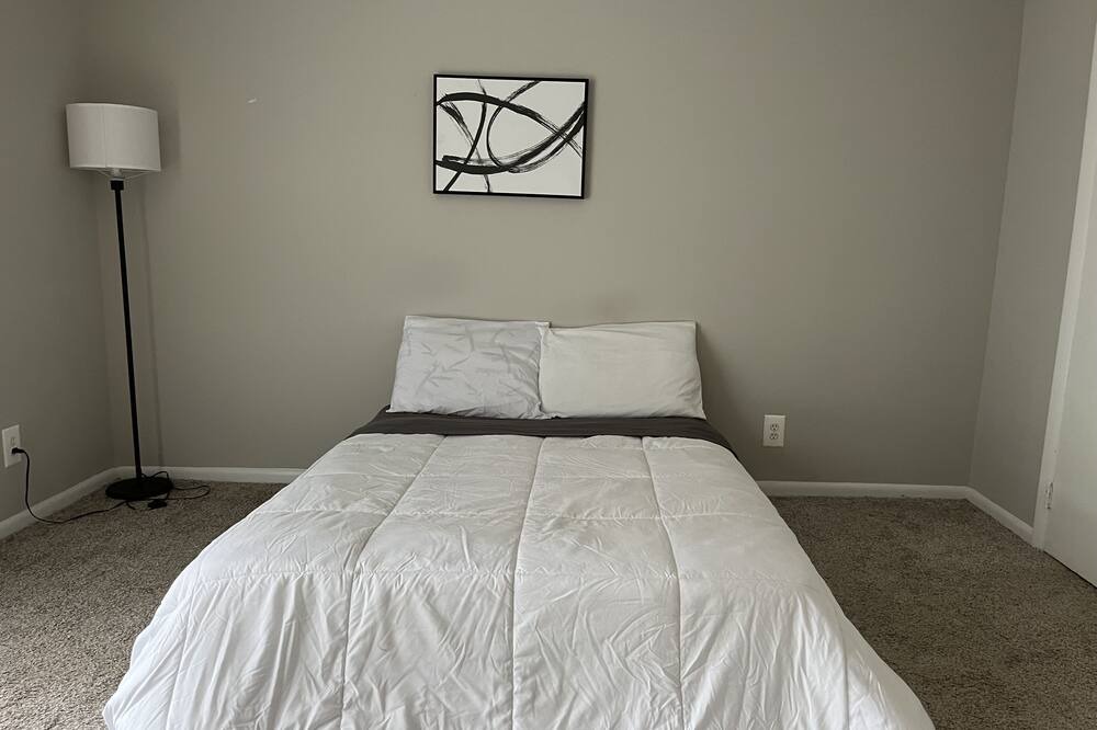 Photo of Bedroom in Gaithersburg