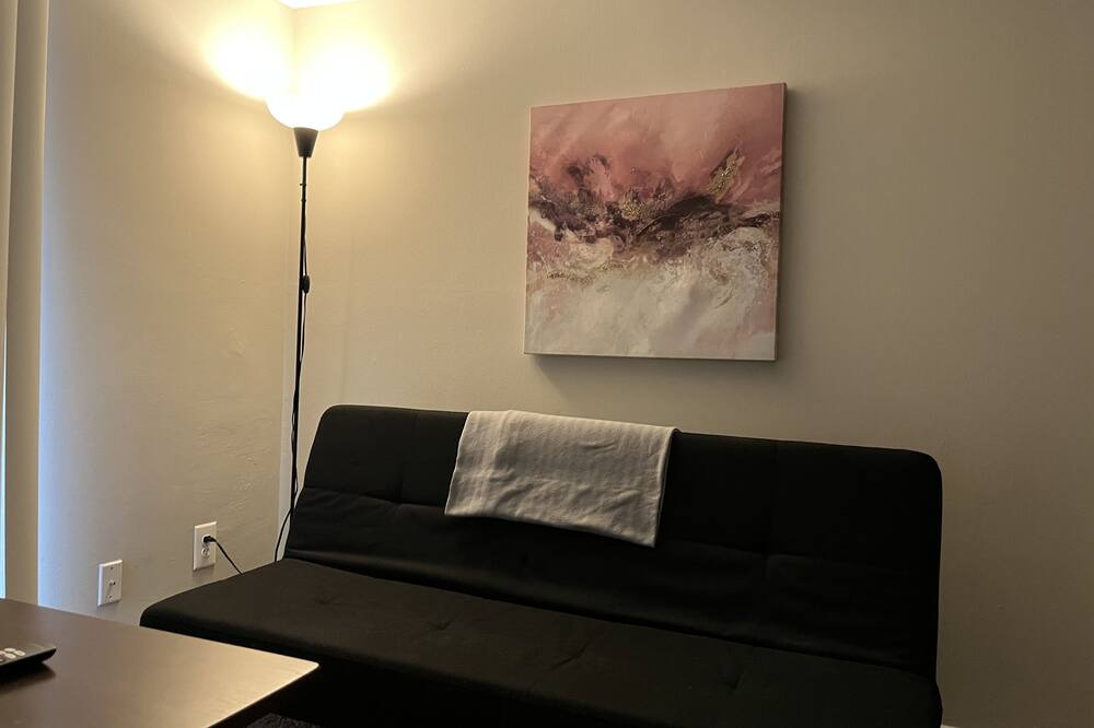 Photo of Livingroom in Gaithersburg