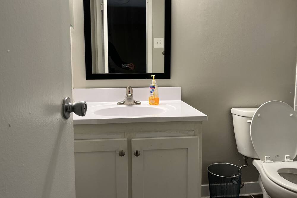 Photo of Bathroom in Gaithersburg