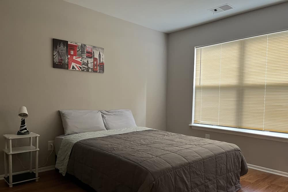 Photo of Bedroom in Gaithersburg