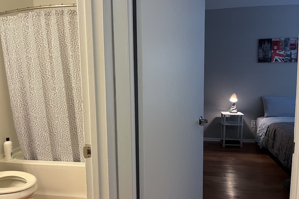 Photo of Bedroom in Gaithersburg