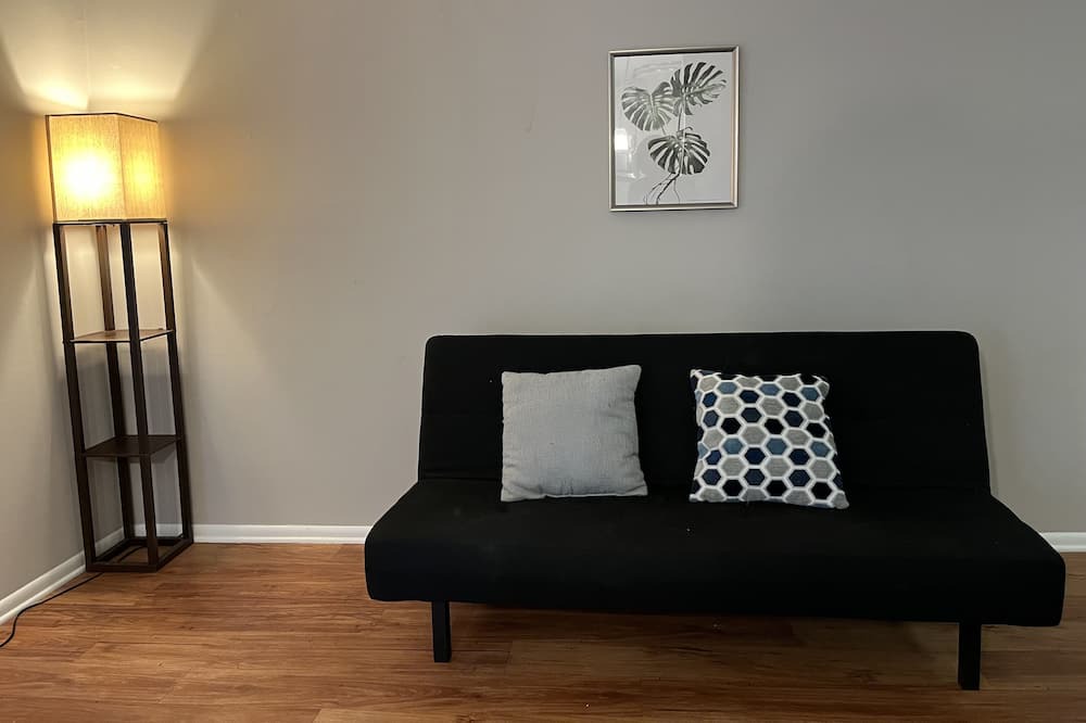 Photo of Livingroom in Gaithersburg