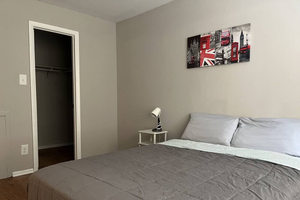 Photo of Bedroom in Gaithersburg