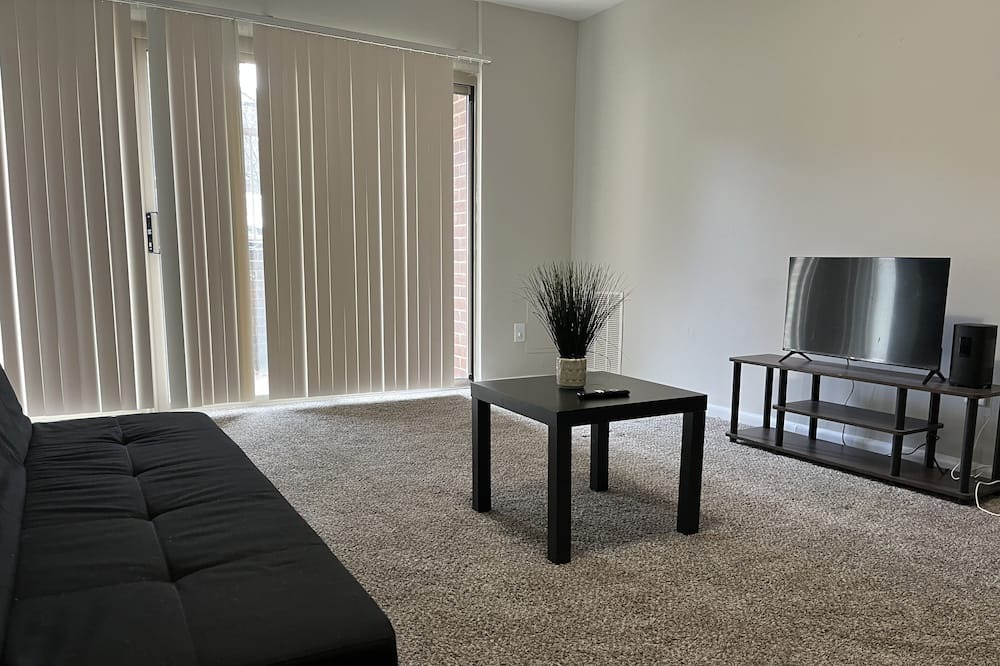 Photo of Livingroom in Gaithersburg