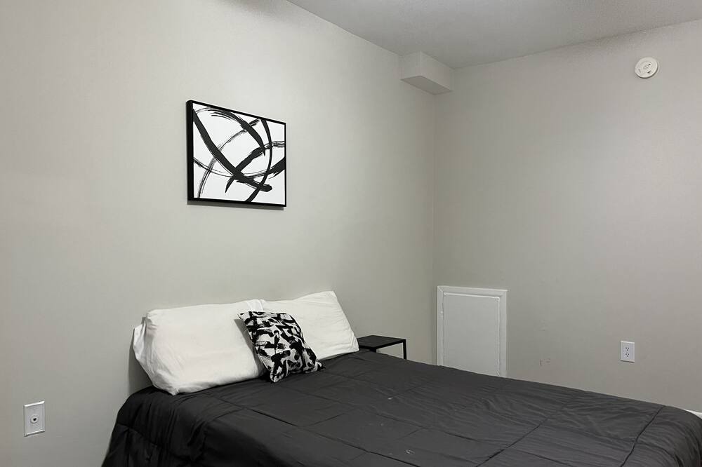 Photo of Bedroom in Gaithersburg