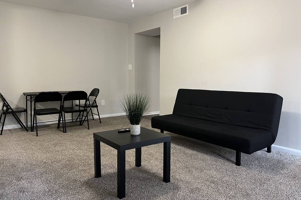 Photo of Livingroom in Gaithersburg