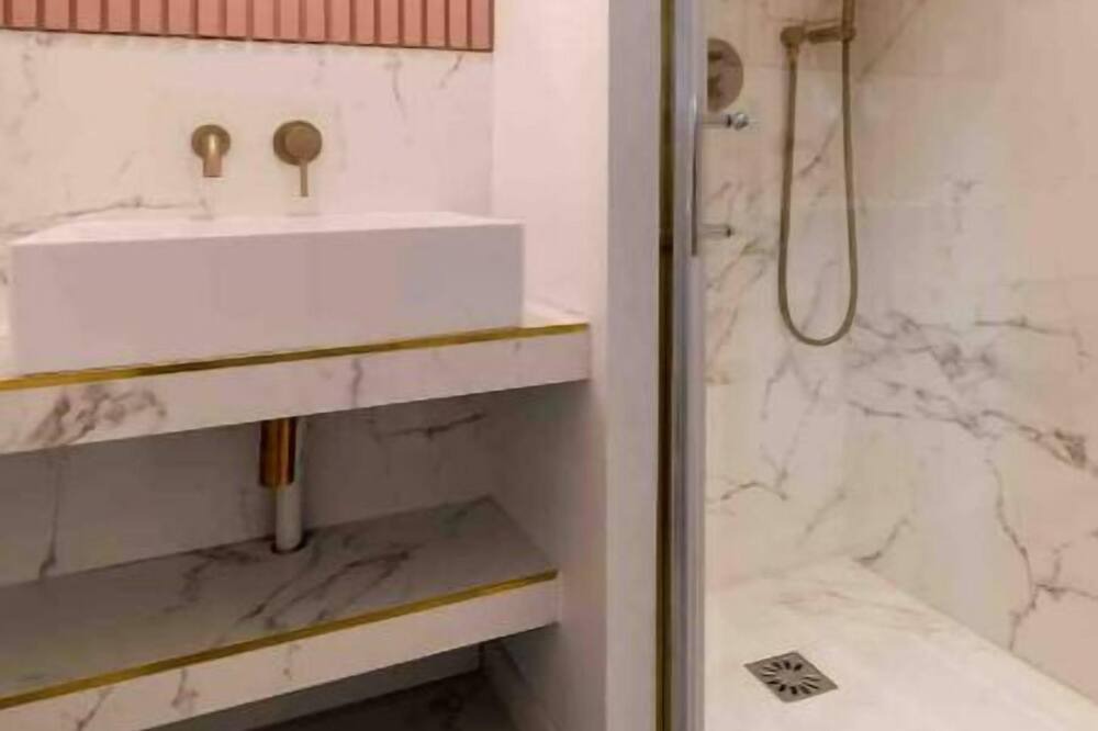 Photo of Bathroom in Metropole Rouen Normandie