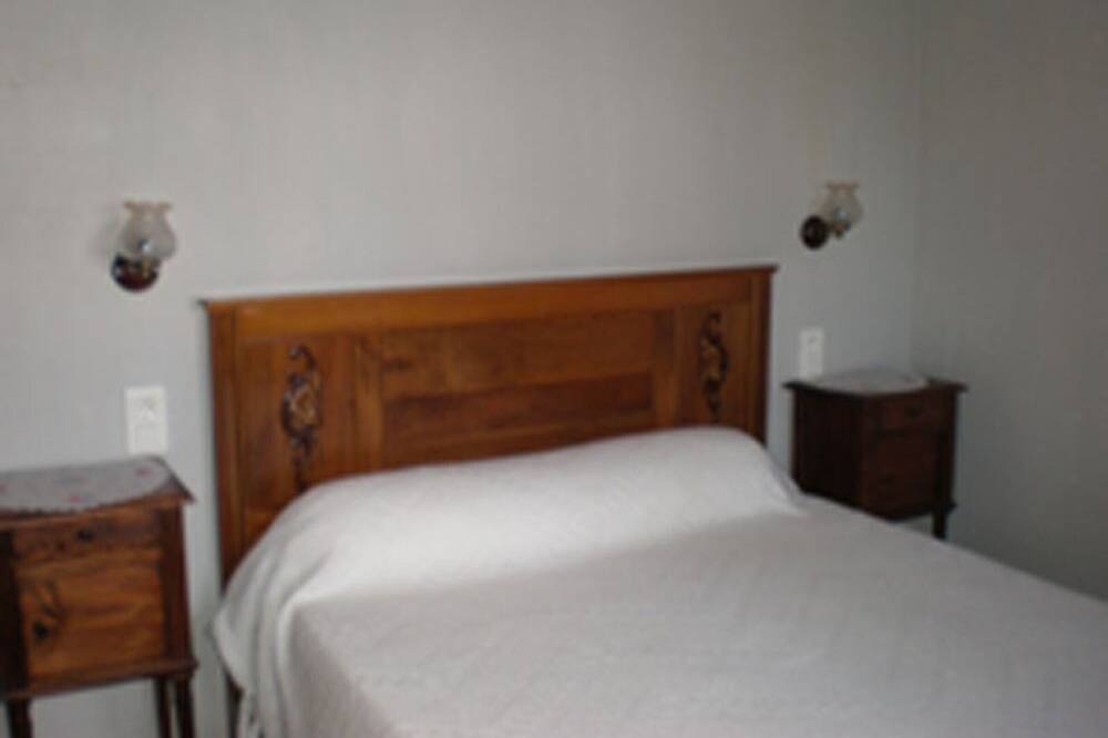 Photo of Bedroom in Vabre-Tizac