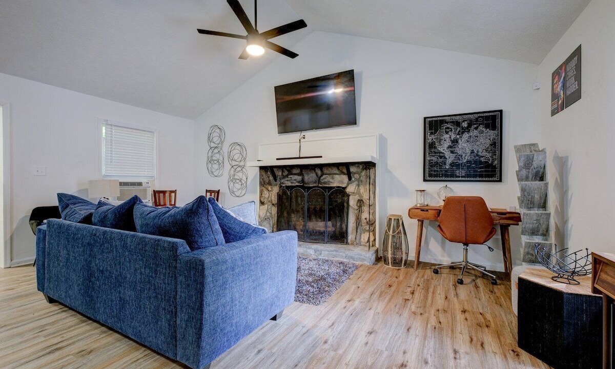 Photo of Livingroom in Newnan
