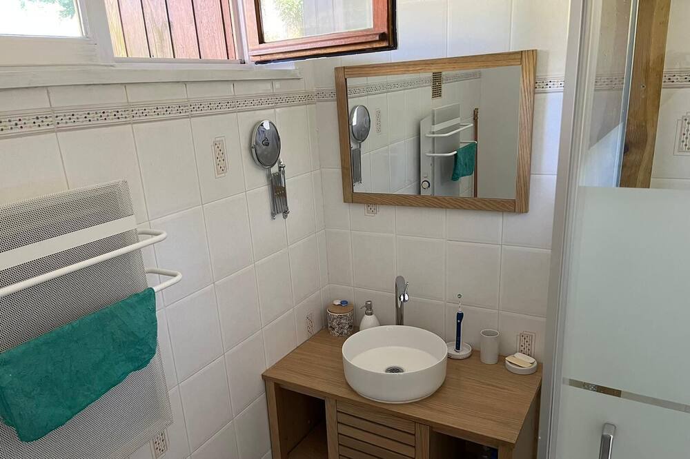 Photo of Bathroom in Kerien