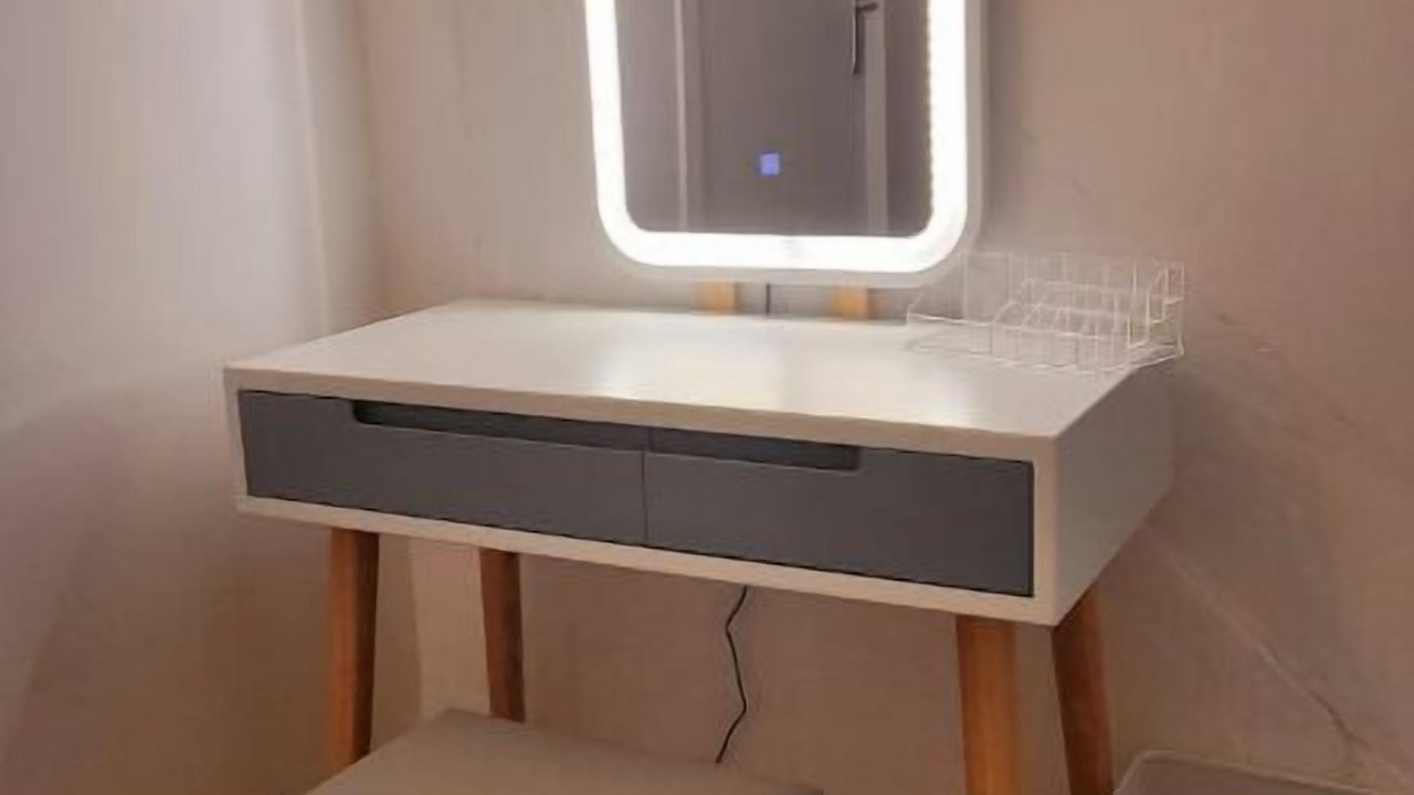 Photo of Others in Sens