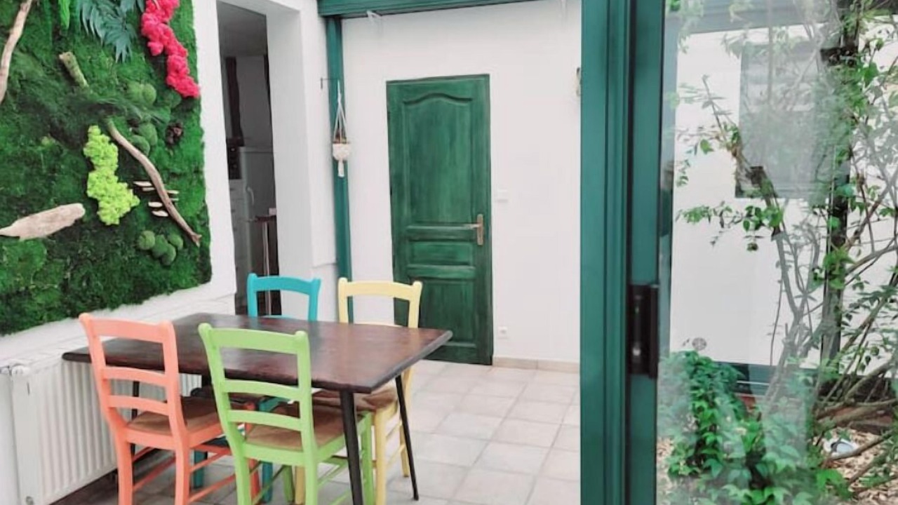 Photo of Others in Sens