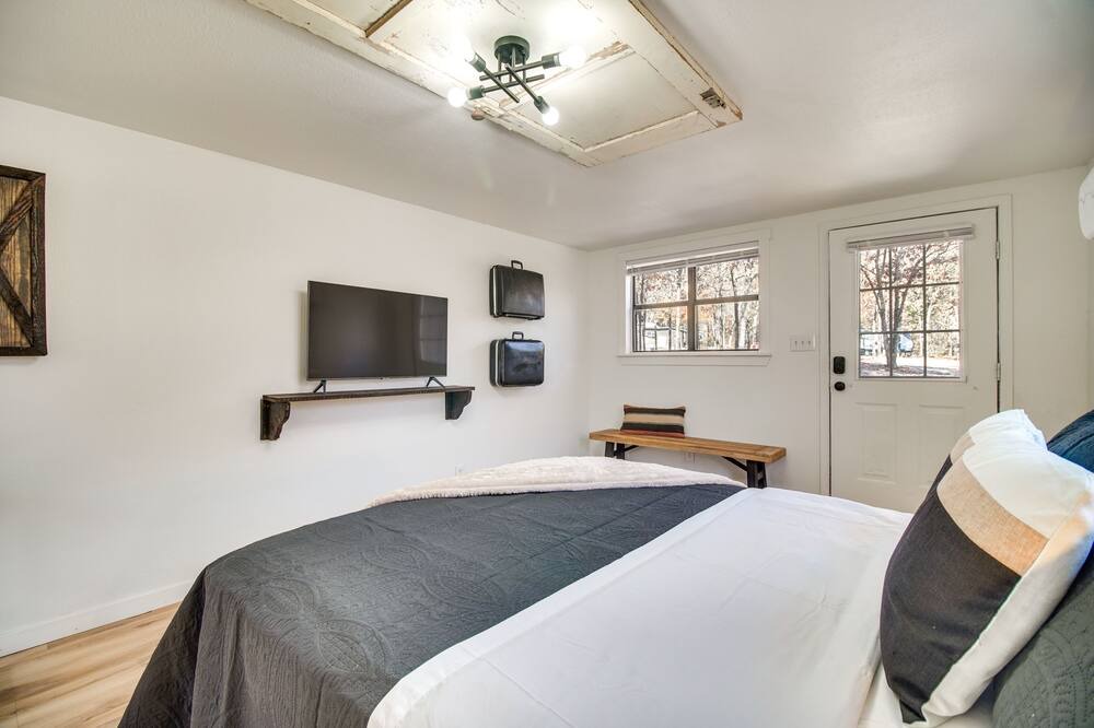 Photo of Bedroom in Gentry