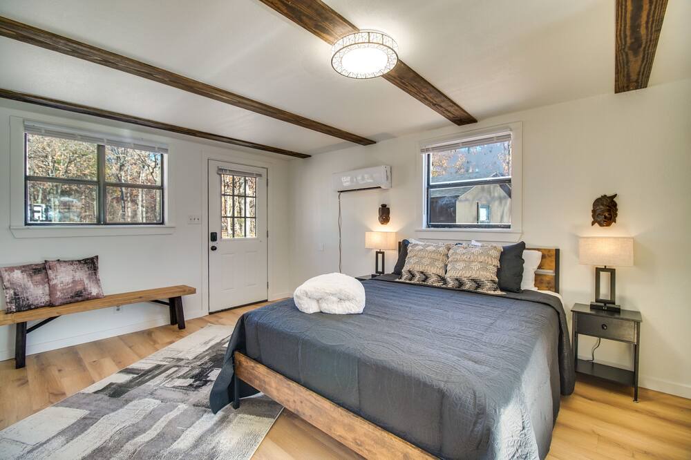 Photo of Bedroom in Gentry