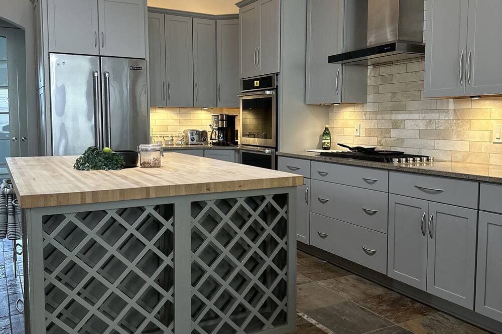 Photo of Kitchen in Spring