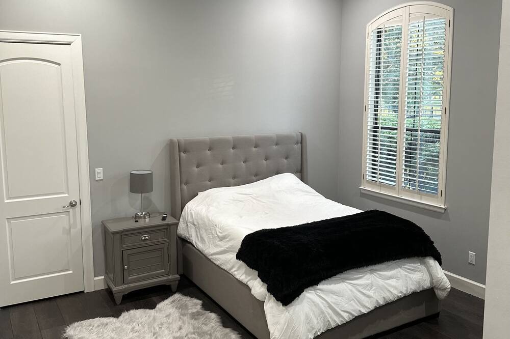 Photo of Bedroom in Spring