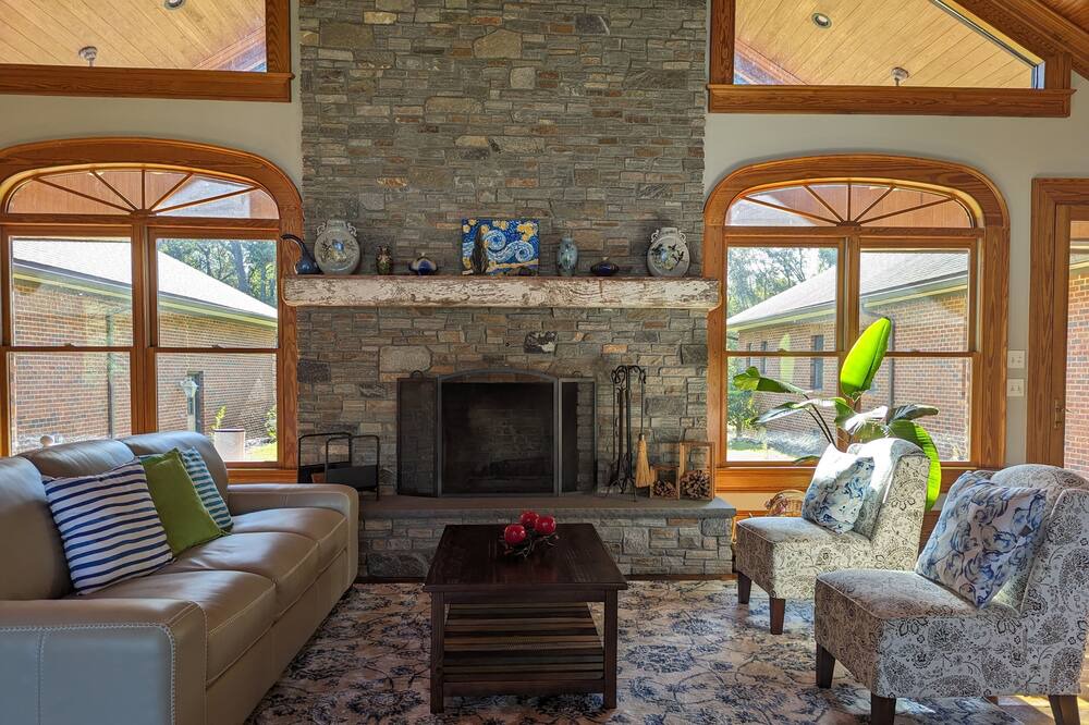 Photo of Livingroom in Greenville