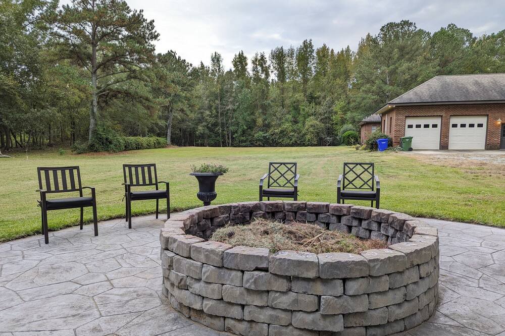Photo of Outdoor in Greenville
