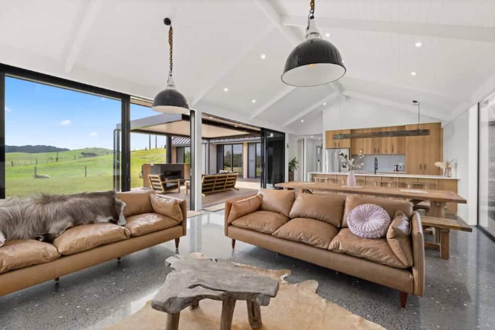 Photo of Livingroom in Haruru