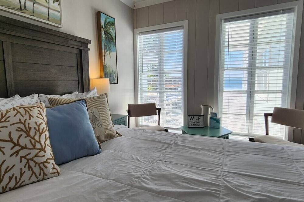 Photo of Bedroom in Cocoa Beach