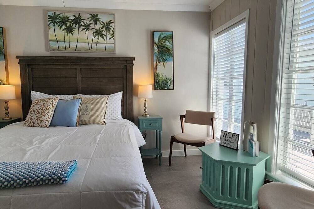 Photo of Bedroom in Cocoa Beach