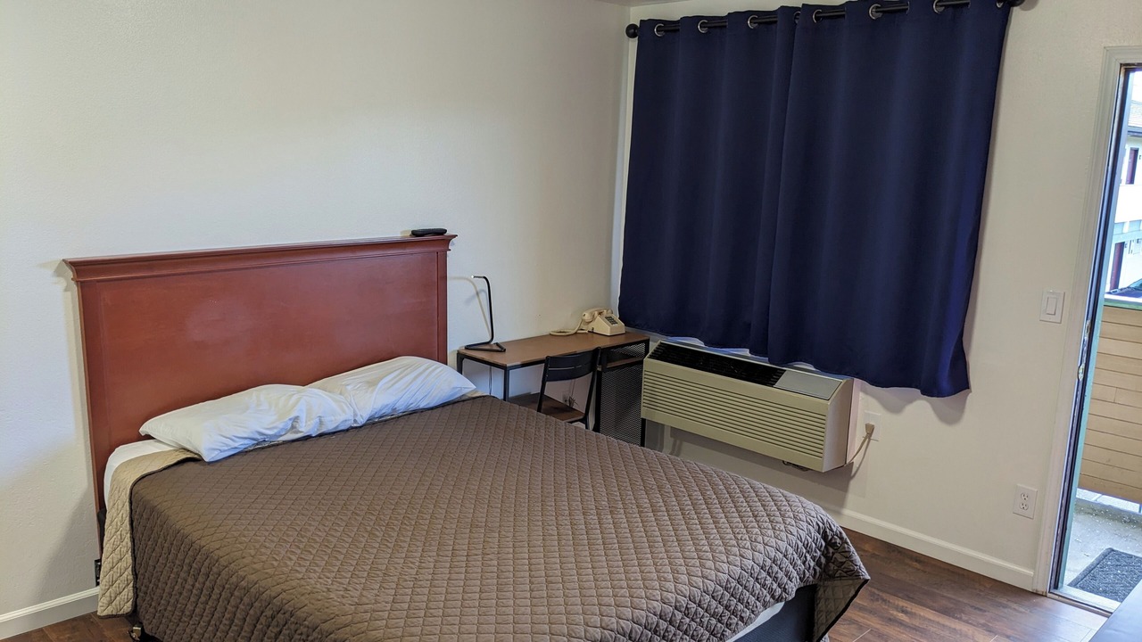 Photo of Bedroom in Edmonds