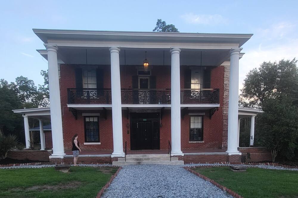 Photo of Outdoor in Newberry