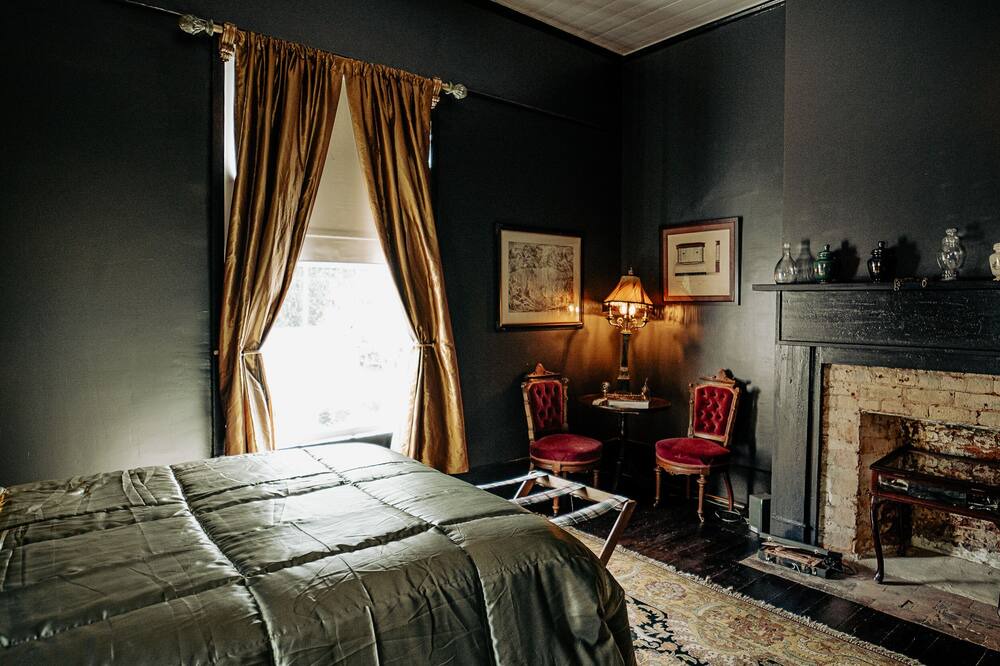 Photo of Bedroom in Newberry