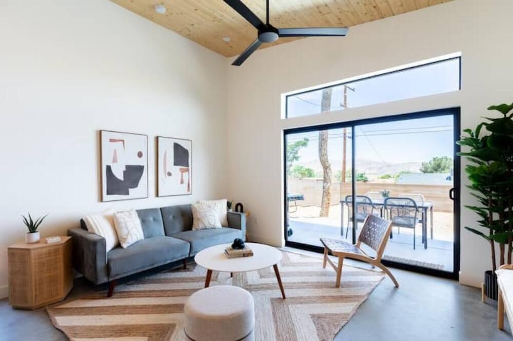 Photo of Livingroom in Joshua Tree